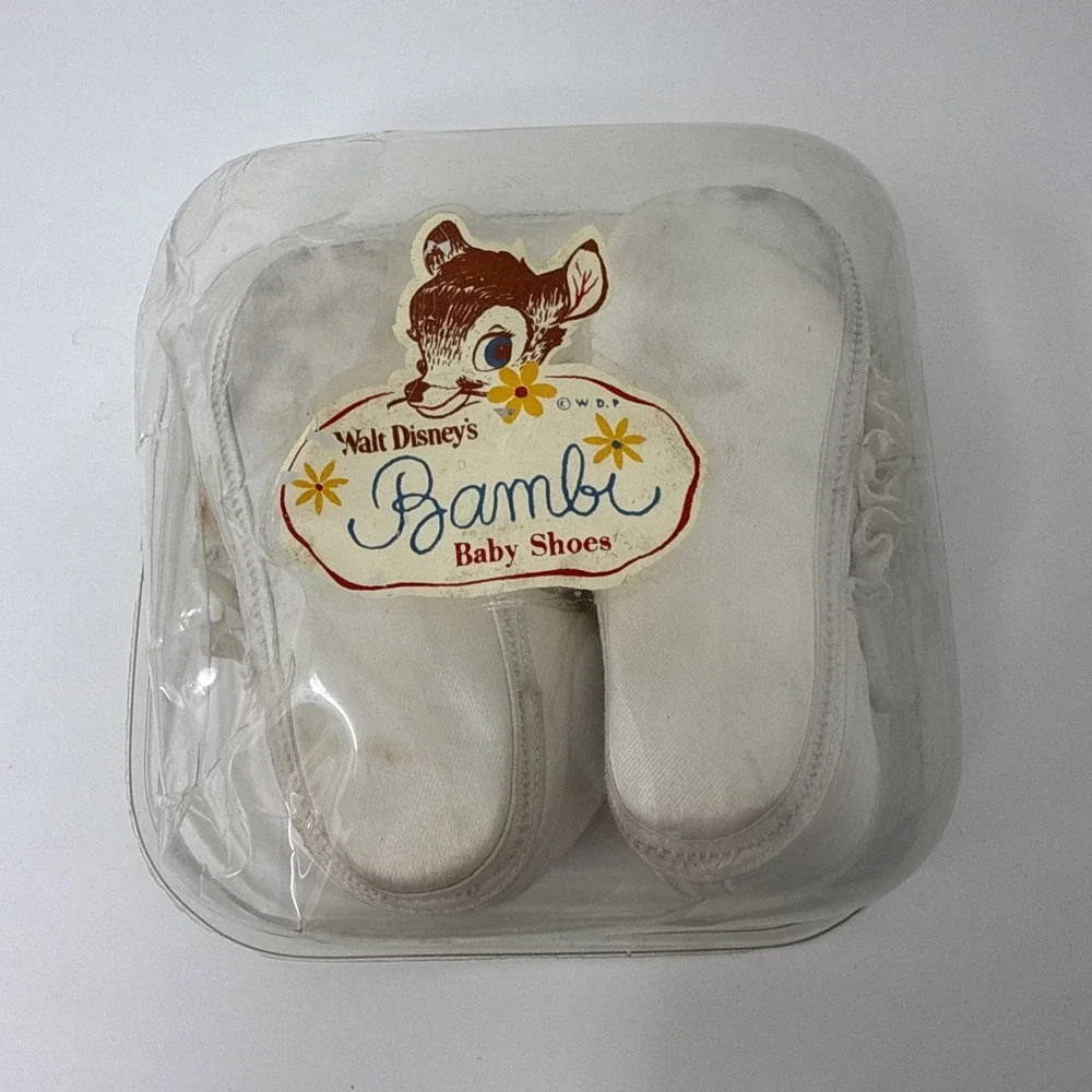 Vtg  1960 Walt Disney Bambi Baby Crib Shoes Gift Picture Box w/ Lid & Size 2
